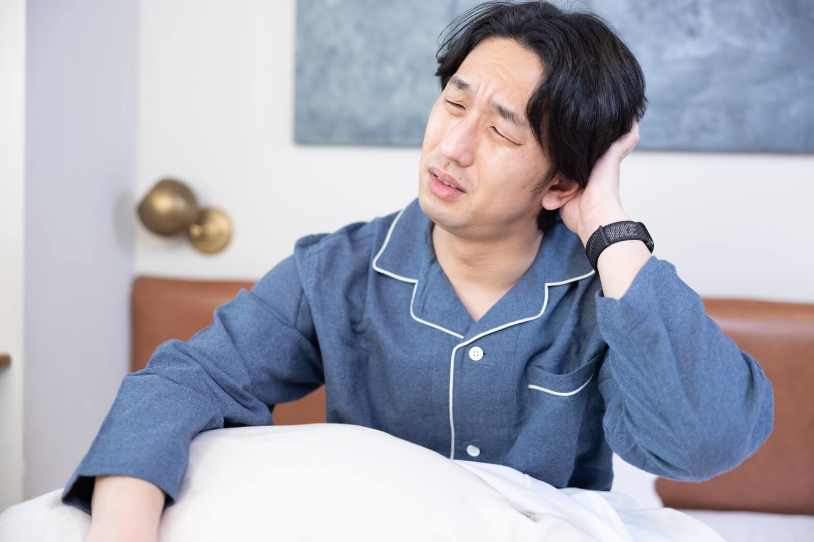 40・50代男性の不眠症の主な原因は更年期障害 – 対策も解説